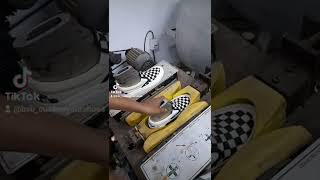 SEPATU VULCANIZED - proses press bonding upper dan rubber outsole | BSB customyourshoes