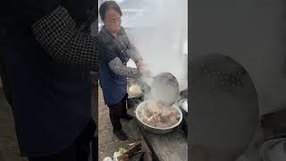 【東北裘仟尺】羊蠍子火鍋的家常做法，肉質軟爛脫骨好吃 ，第一彈#美食 #美食教程 #food#我的乡村生活 #农村生活 #农村美食#美食分享#shorts#羊蝎子#火锅