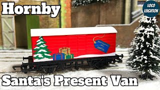 Unboxing the Hornby Santa's Present Wagon