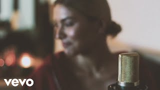 Tabitha Nauser - hurricane - (LIVE) Acoustic Session