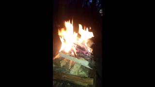 Best way to make a fire - Pyramid Fire - Zero Maintenance - Smoke Free