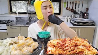 꽃돼지 김치만두 고기만두 새우만두 김치왕만두 고기왕만두 배추겉절이 한식먹방[korean food]mukbang Eating show 吃播