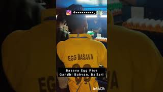 Bellary famous Egg rice. Famous egg basava preparing spicy egg rice. #streetfood #eggrice #andakind