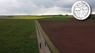 Sattes Grün \u0026 Lange Hörner: Wandersocken auf dem Wollersheimer Mühlenweg