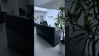 Luxury Black Salon Reception Desk | Modern Salon Interior Design Ideas