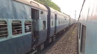 HONKING BZA WAP4 WITH 18047 HWH VSG EXPRESS OVERTAKING BZA WAP4 WITH 12717 RATNACHAL SF EXPRESS