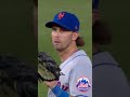 Jeff McNeil makes an amazing defensive play.