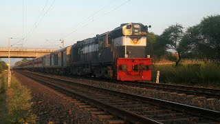 Special LHB Train 09018 Allahabad Bandra Terminus Special Express | 12 AC coaches | Vatva WDM3A