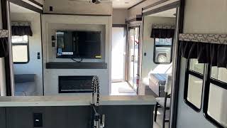 2022 CrossRoads RV HAMPTON 380RKS