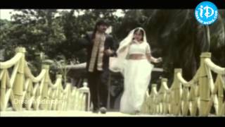 Ningi Nela Ooyala Song - Gillikajjalu Movie Songs - Srikanth - Meena - Raasi - Brahmanandam