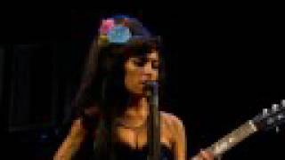 Amy Winehouse- Some Unholy War (Glastonbury 2008)