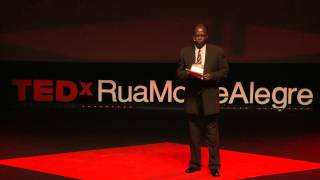Salih Mahmoud Osman at TEDxRuaMonteAlegre