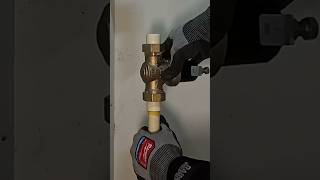 Replacing a water pressure regulating valve on CPVC pipe 💦 #plumbing #plumber #shortsvideo