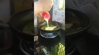 മുരിങ്ങയില മുട്ട തോരൻ 🤤🍳#trendingshorts #cooking #tasty #recipe #shortsviral #lunchboxrecipe #yt