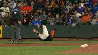 CHC@SF: Ball dude falls as he makes the stop