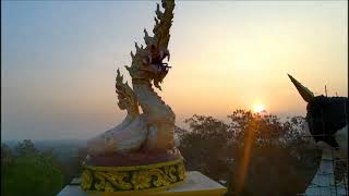 เดินเที่ยววัดพระธาตุดอยสะเก็ด พระอารามหลวง