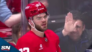 Red Wings' Alex Debrincat Blasts One-Timer Goal While On 5-on-3