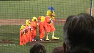 Family: The San Diego Chicken in Vancouver (2)