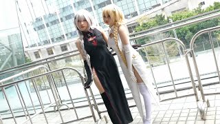 チラ見せの脚がセクシー😍なジャンヌ・ダルクの二人組【コスプレイベント】