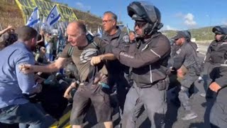 Caos en el aeropuerto de Tel Aviv por multitudinaria protesta contra el Gobierno de Israel