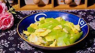 How To Make Celtuce Stri-Fry With Eggs (Chinese Lettuce)