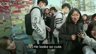 아이콘 김진환 iKON Kim Jinhwan surprising fans at hongdae street 'iKON TV'