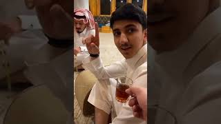 سعود غربي سوالف مع امه وسهرة مع اخوانه 22 اغسطس