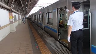 小田急線千歳船橋駅での車掌動作２