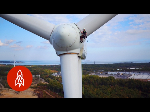 Climbing Wind Turbines for a Living | That's Amazing Climbing Wind Turbines for a Living | That's Amazing