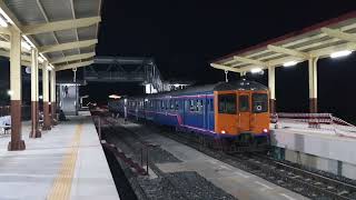 รถท้องถิ่น 432 จอดปากช่อง local train 432 at Pakchong