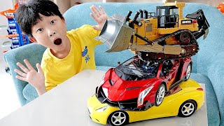 Yejun having fun with toy cars on playground | Funny stories for kids