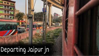 09403 Adi Sln Sup Spl Departing From Jaipur Jn With Beautiful curve + Track sound 🔊