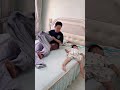 爸爸怕儿子掉下去，想出这个办法！#Cute baby#Cute#呆萌小米宝#聪明宝宝#萌娃