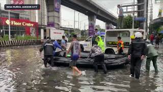 Police deploy rescue boat in EDSA Muñoz