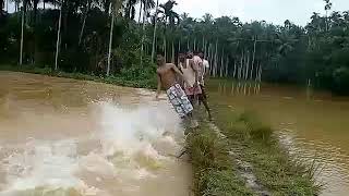 ഹ ഹ ഹ ഈ മഴക്കാലം എന്തായാലും പിള്ളേര് പൊളിച്ചടക്കി