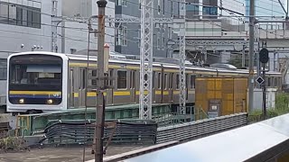 【209系C424編成4両  OM出場回送（車体保全）】JR東日本209系2100番台ﾏﾘC424編成が回送電車として水道橋駅を通過するシーン（回8347M）2023.9.25