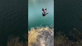 Cliff jumping Mergozzo, gainer 7.5 meters.