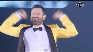 Ο Θέμης Γεωργαντάς χορεύει Gangnam Style! (Mad VMA 2013 by Vodafone)