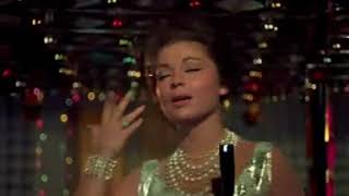 Film-WAQT ( 1965)- Hindi Song-Aage bhi jaane na Tu/Singer-Asha Bhosle
