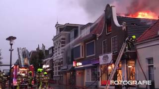 Grote brand in winkelpand in Gorredijk