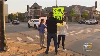 Barrington Parents, Students Rally For Schools To Reopen