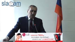 Slaq.am. «Ինչպես դիմավորեցին Սուրեն Խաչատրյանին մարզպետարանում»