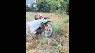 Ojek gabah melewati lumpur #ojekgabah #motorojekgabah