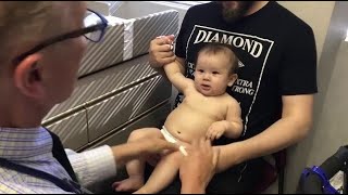 Doctor Distracts Baby From Shots With Goofy Song - 991775, but backwards
