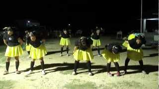 D Fabulous Yellow Team!