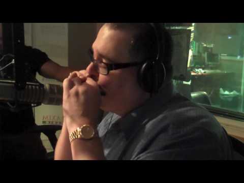 John Popper plays the harmonica on the Covino & RIch Show John Popper plays the harmonica on the Covino & RIch Show