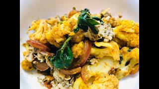 Spinach Cauliflower Curry |  Quick and Easy | Flavorful Global Recipe | Vaidyaji Priyanka