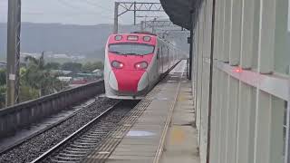 162次TEMU2000(puyuma)爆速通過(120+km/h)泰安站