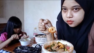 BELI SEBLAK DI PUNCAK CISARUA campur bakso sepanci