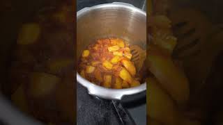 Non veg bhi fail hai is Vegetable k aage #cooking #Onion potato curry #short